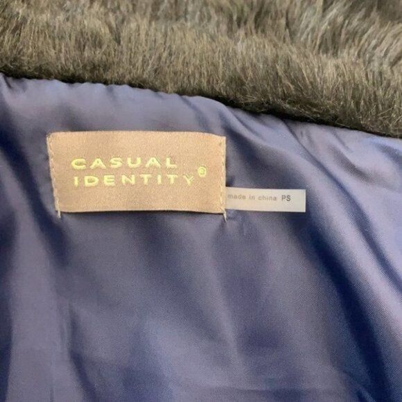 Casual Identity Quilted Vest Size Sp - Picture 11 of 12